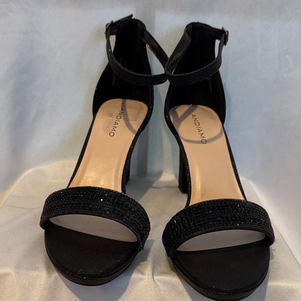 Andiamo Black Ankle Strap Heels 10 NWOT